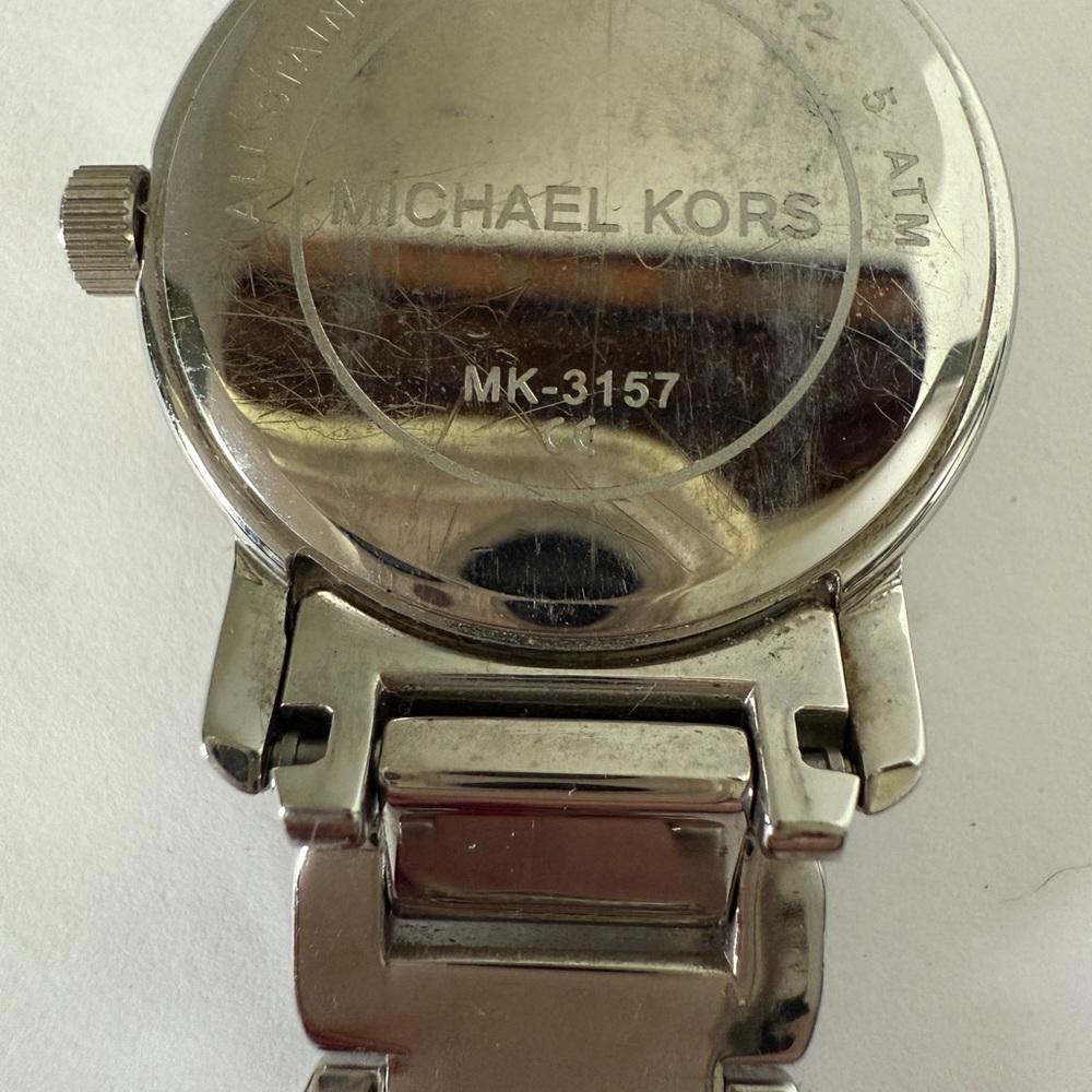 Michael Kors MK3157 Silver‎ Dial Stainless Steel Women's 34mm Watch - Picture 3 of 9